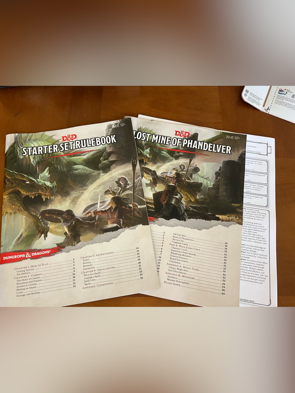 Dungeons & Dragons D&D starter rule book and lost mine of Phandelver book